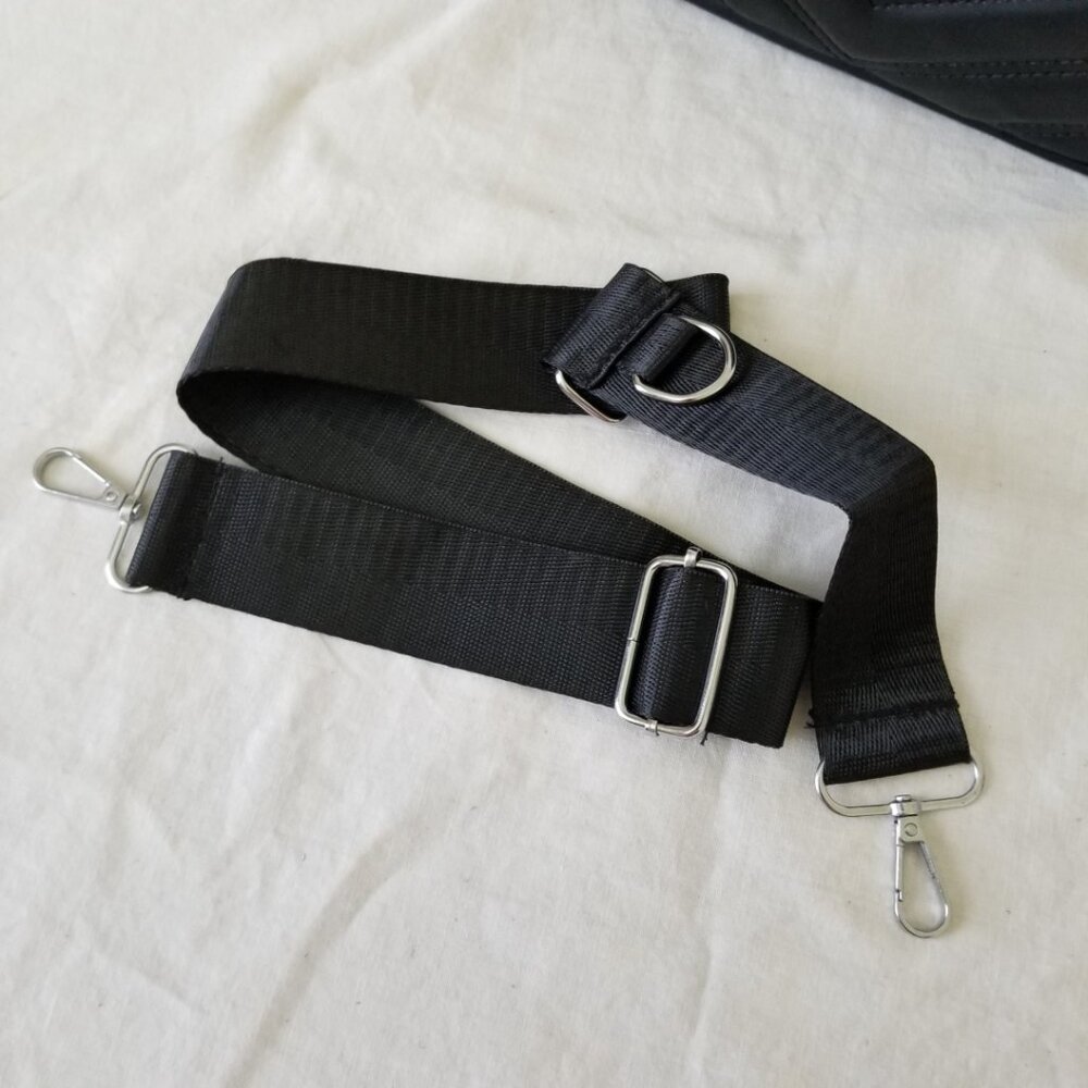 NEW! Small Vegan Leather Purse with Detachable Strap and Coin Pouch - Picture 14 of 14